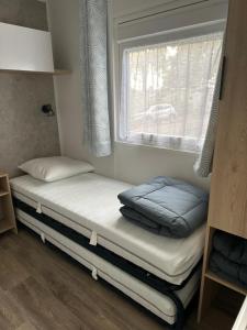 MH295 3chambres et 1 salle de bain de 40m2 dans camping 4 étoiles