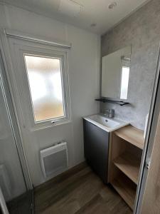 MH295 3chambres et 1 salle de bain de 40m2 dans camping 4 étoiles