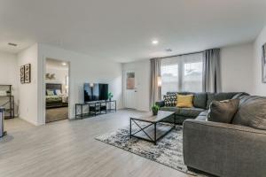 Spacious 4BR Family Home in New Braunfels