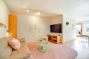 Serene Couples Retreat 3 Mi to Dtwn Santa Fe