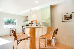 Serene Couples Retreat 3 Mi to Dtwn Santa Fe