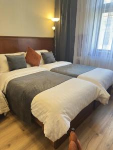 Comfortable classic apartment in European style in Prague