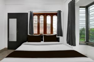 Hotel O The Golden Nest Kavi Sukanta Metro Station