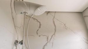 Flat Novinho e impecável com garagem Wi-Fi Self Check in área de Lazer com vista linda