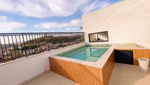 Flat Novo e Moderno na Melhor Localização!