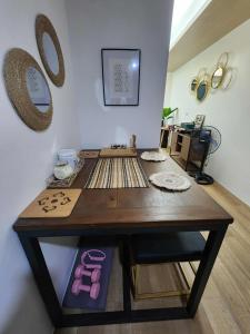 1-bedroom Modern Tropical Condo in Ortigas, Pasig