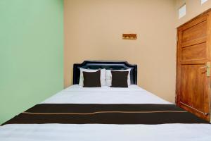 OYO 94851 Watulumpang 1 Guest House