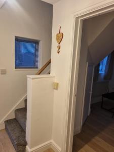 Spacious 3BR Home with Large Garden - Ashford, Kent