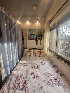 Retro Bandra - Cozy Comfort in a Heritage Village