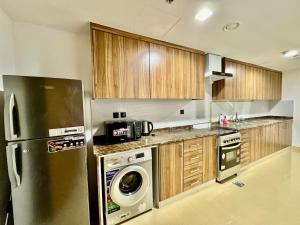 Deira Luxurious unit near metro
