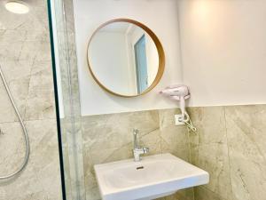 Modern Apartment with Balcony near Vienna