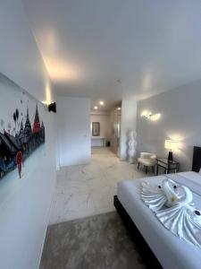 Replay F405 by S&P Villa Management