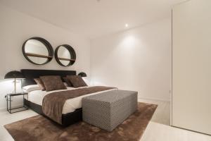 Classic Apartment room in Town Hall Apartments