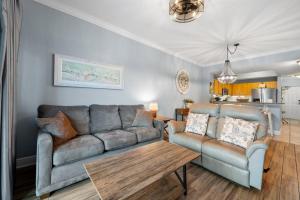 Crystal Tower 207 by Youngs Suncoast