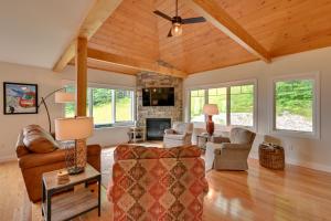 Ski In and Out! Black Mountain Resort Townhome