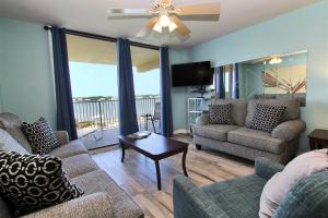 Compass Point 205 by Youngs Suncoast