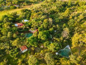 Casa Rosa - Terra Dourada, Paraíso na Natureza, piscina natural, Wi-Fi