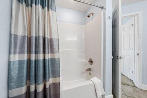 Crystal Shores West 208 by Youngs Suncoast