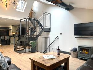 The Old Bakery - Luxury Three Bed House with Roof Terrace