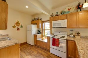 McJuggers Loft Walk to Lake, Park, Restaurants