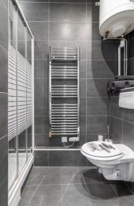 Superbe Studio a 5 mn de la TOUR EIFFEl à PIED IDEAL Touristes et professionnel moins 15pourcents sur les longs séjours