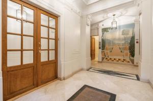 Superbe Studio a 5 mn de la TOUR EIFFEl à PIED IDEAL Touristes et professionnel moins 15pourcents sur les longs séjours