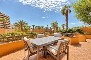 Bella Sirena Luxury Ground Floor, steps to the pool - 105-E