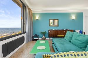 Exception Maison pieds dans leau