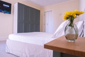 Cagliari Downtown - Piazza Martiri suite img8