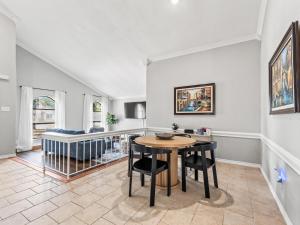 Casa Chilluxe 4BR Ping Pong