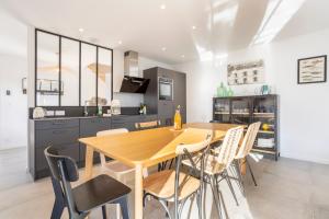 Ô Vagues de la Torche à 300m plage