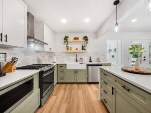 Ivy House 4BD Stylish Retreat