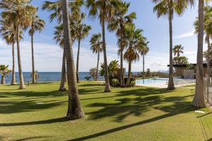 Modern frontline beach - Estepona