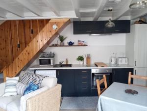 Rose Lea, Beautiful Seaside Home