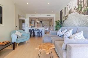 Luxury waterfront apartment