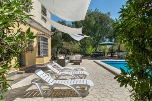 Chalet Independiete Con Piscina