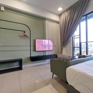TRION The 101 Family Suite Pool & KL City View