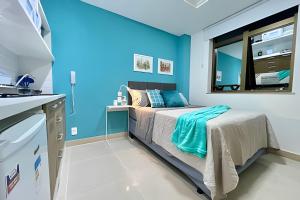 Moderno com piscina e perto da praia