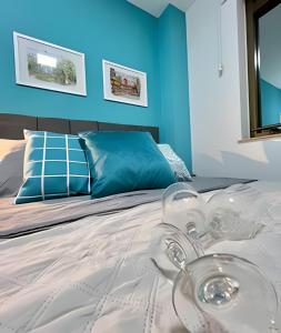 Moderno com piscina e perto da praia