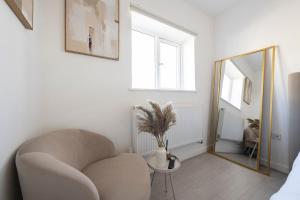 Designer 1BR I Work-From-Home Ready I Fast Wi-Fi