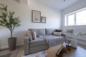 Designer 1BR I Work-From-Home Ready I Fast Wi-Fi