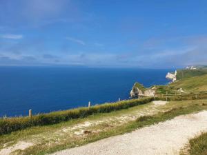 E67 DURDLE DOOR Ref 11663