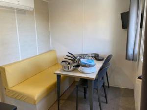 Mobil-home avec Terrasse au Camping Mas Llinas - API-1-52-373