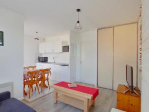 Appartement cosy au pied des pistes pour 4, Prémanon - FR-1-834-16