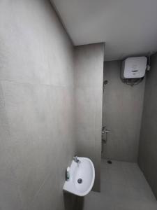 Japanese Minimalist Studio at Kyo Society - Surabaya