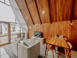 Villa Rajawali by Travelink