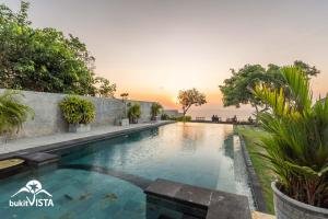 Romeo Beachfront Bungalow by Bukit Vista