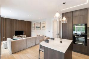 Elegant 3BR Flat in London