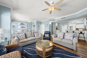 Beautiful Condo with Spacious Balcony to Enjoy Fascinating Ocean View - Unit 1002