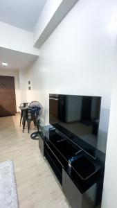 Modern Haven for Work Leisure